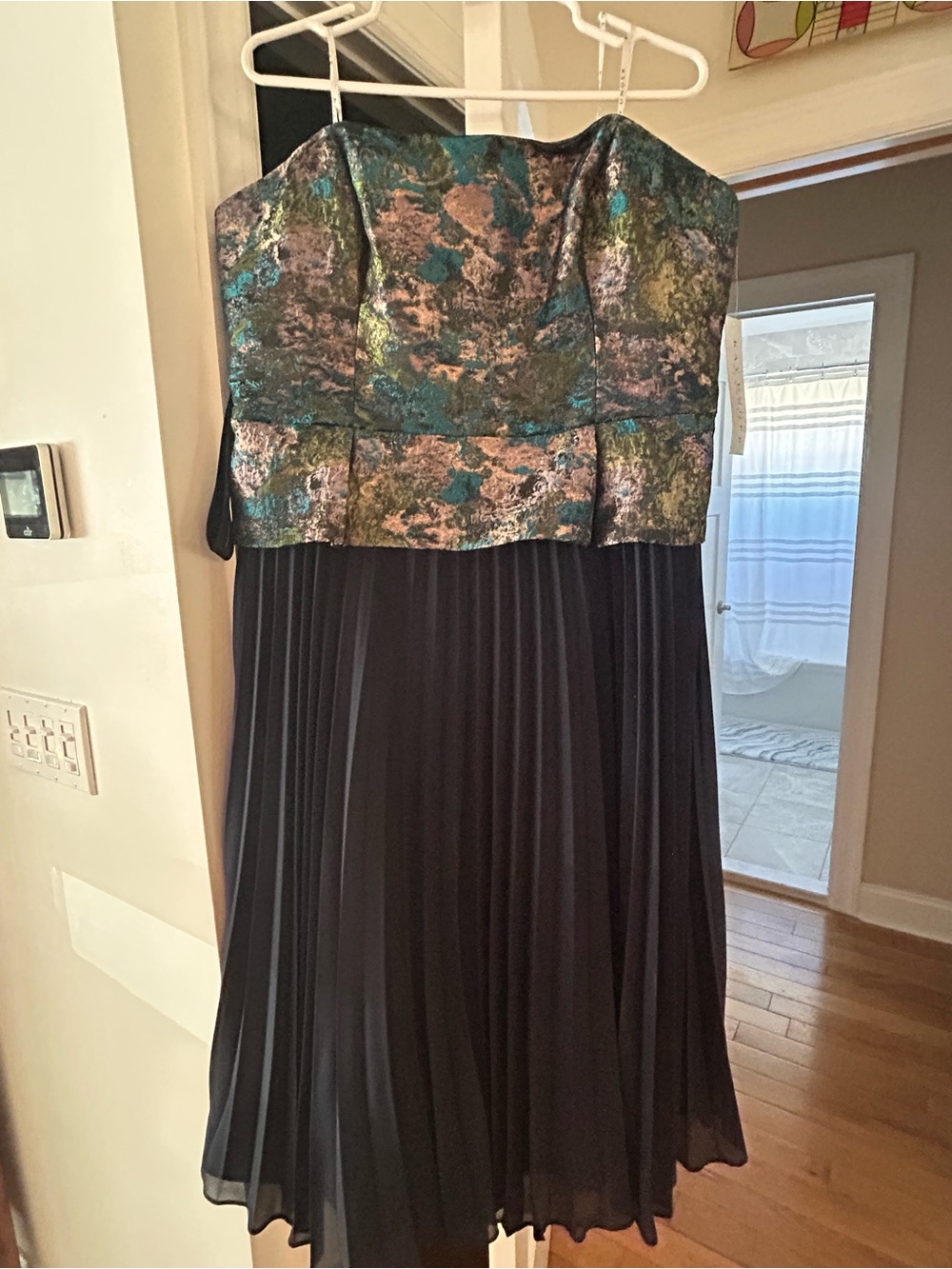 Kay Unger Strapless Navy Pleated Skirt Dress with Metallic Floral Bodice NWT